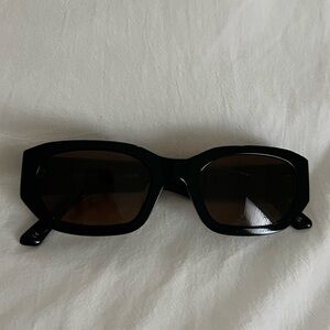 Vehla Felix Black Sunglasses